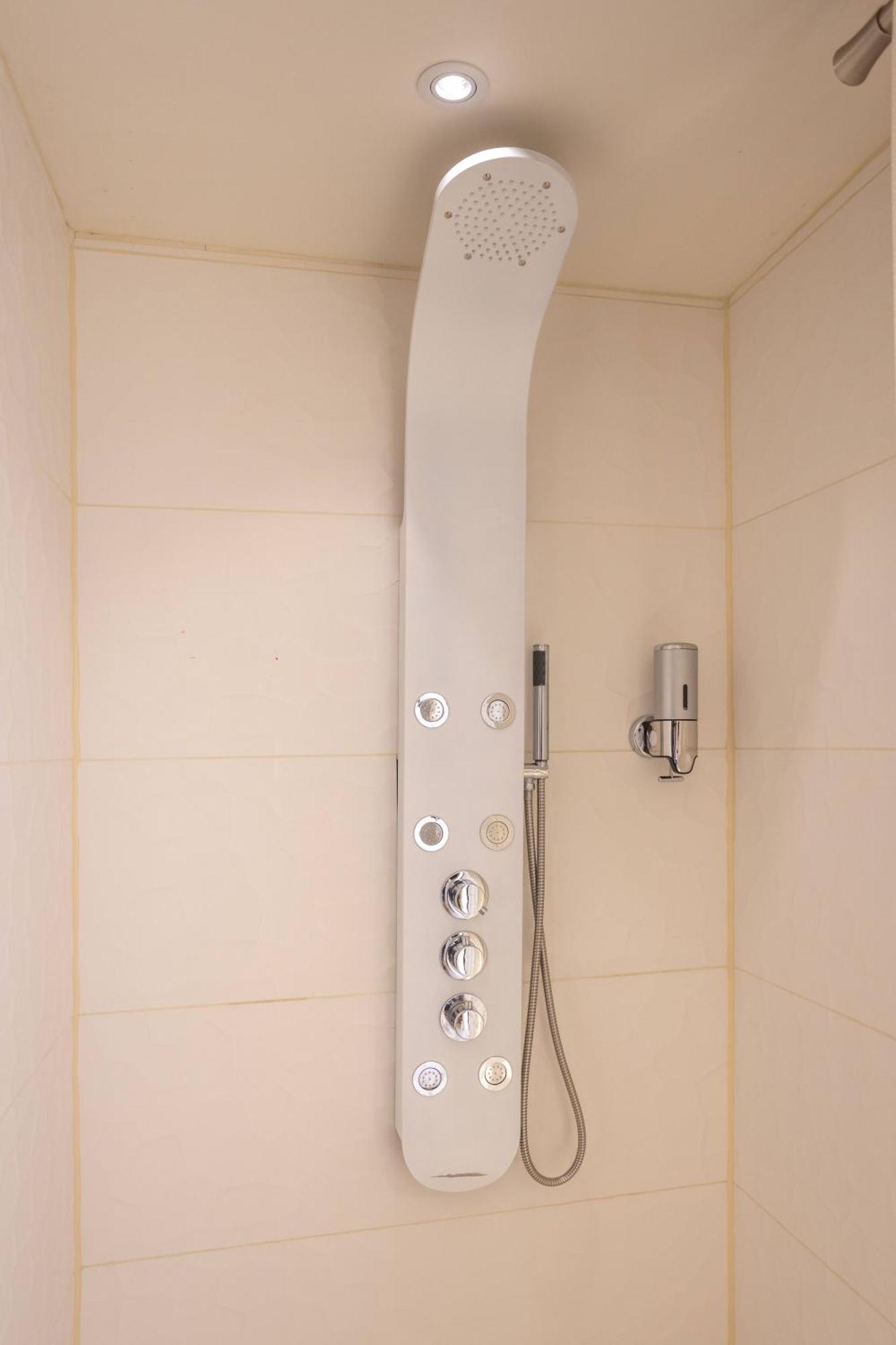 Les Suites Love 3 Spa Vue Mer Piscine Marsella Exterior foto
